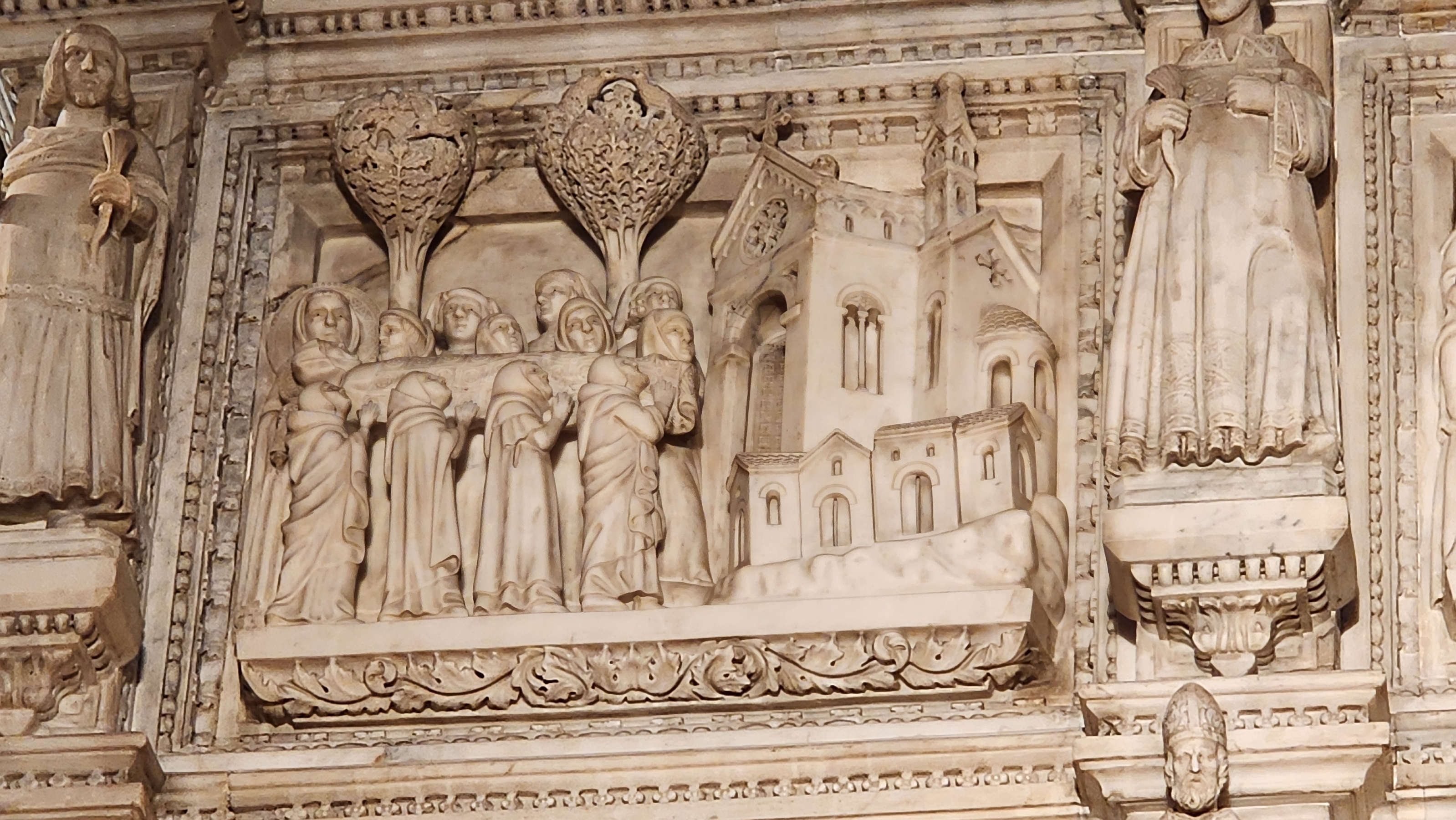 Pavia, Arca di Sant'Agostino. Foto: Finestre sull'Arte