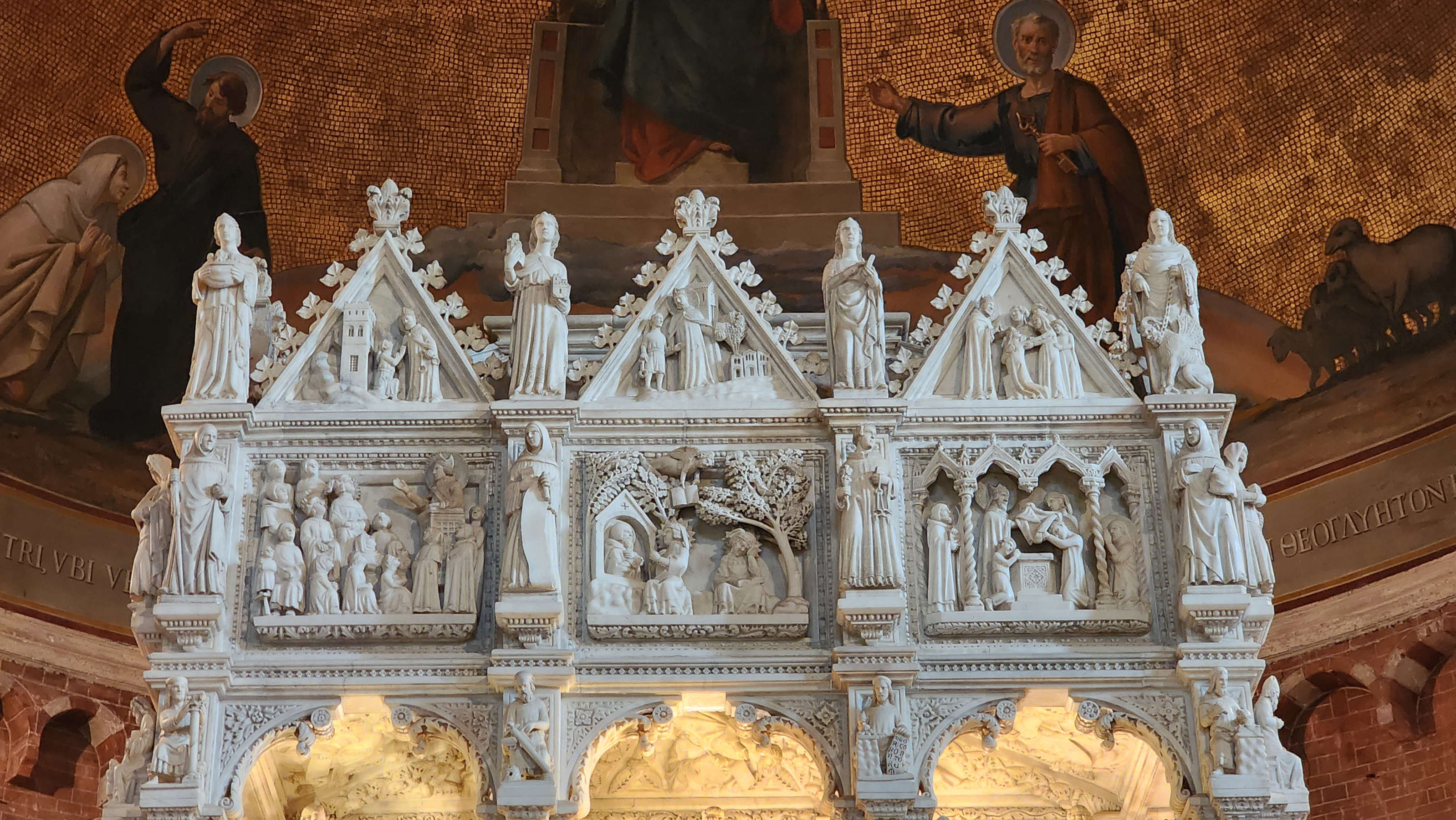 Pavia, Arca di Sant'Agostino. Foto: Finestre sull'Arte