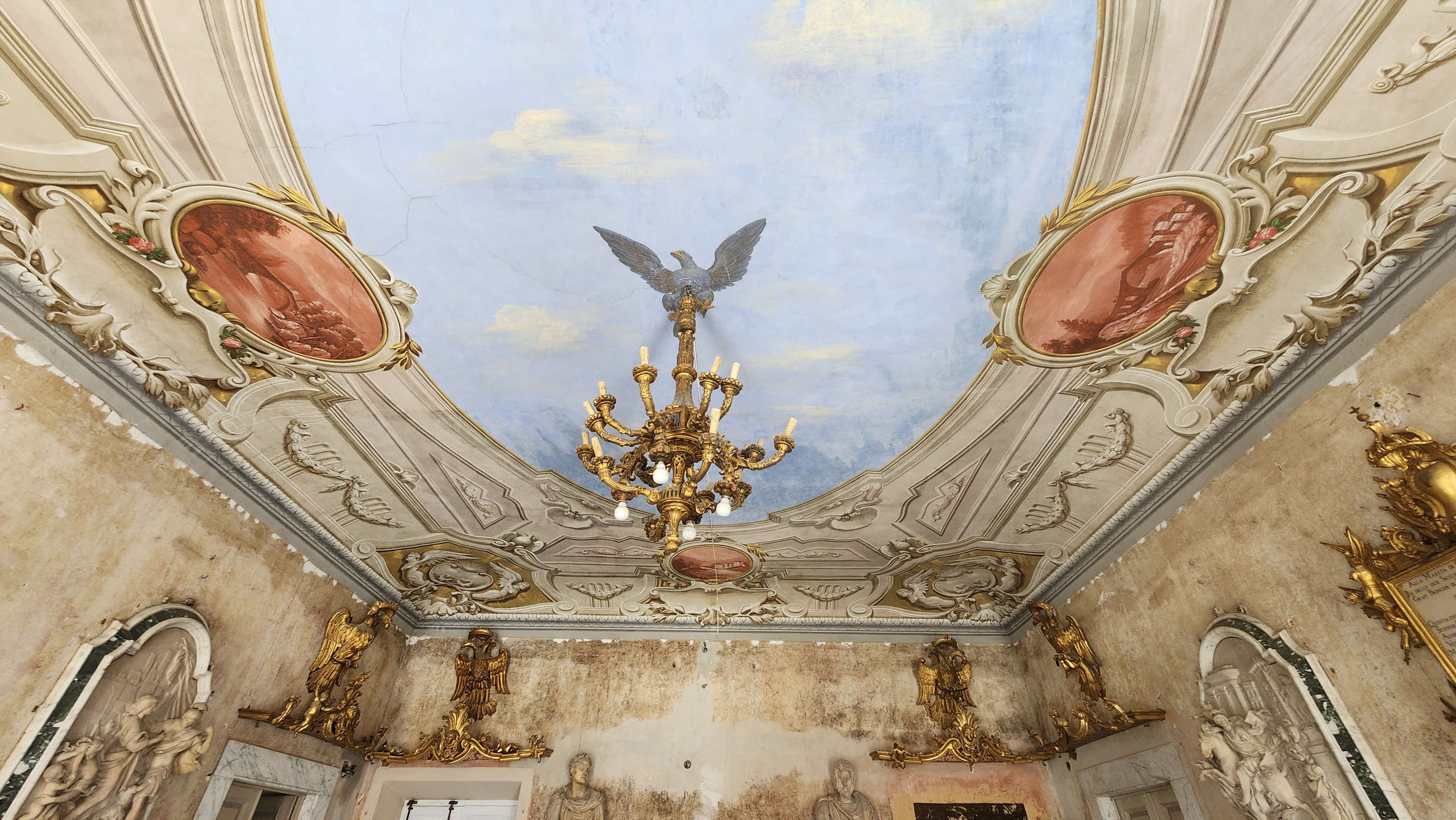 Empfangssaal, Palazzo Staffetti Del Medico Sarteschi. Foto: Federico Giannini