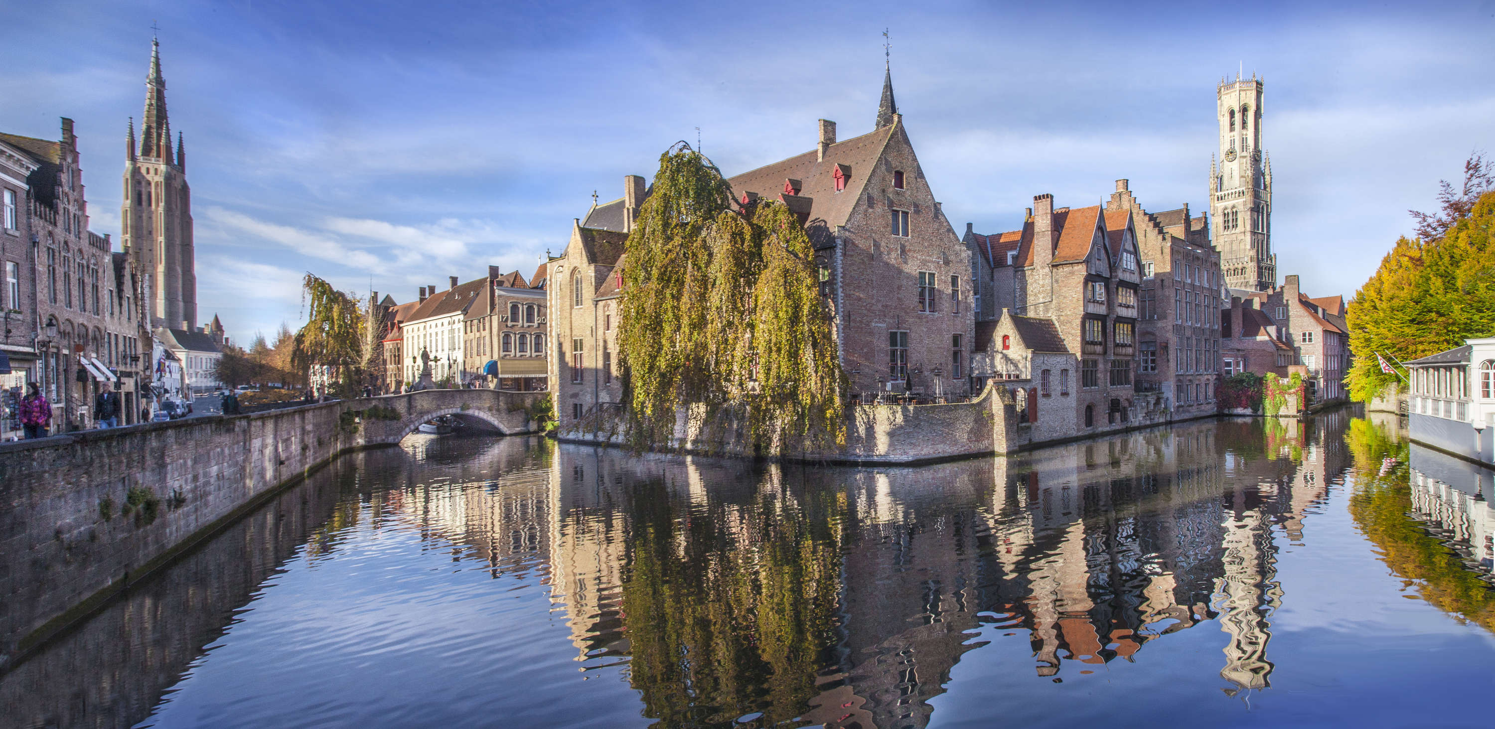 Bruges, Rozenhoedkaai. Photo: Visit Bruges / Jan D'Hondt