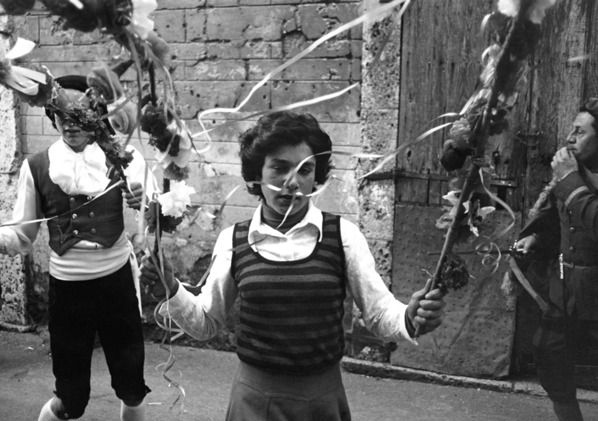 Il Museo di Roma in Trastevere dedica una mostra ad Annabella Rossi, pioniera dell'antropologia visiva italiana