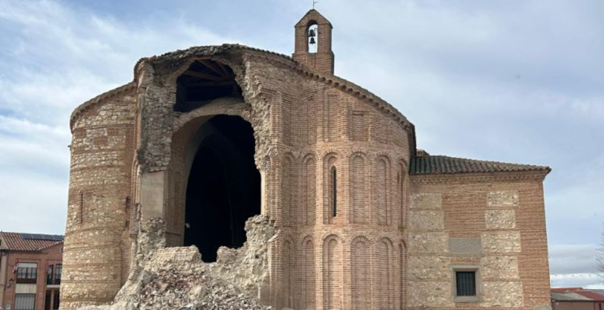 Crolla l’abside della chiesa di Santa María del Castillo a Muriel (Spagna)