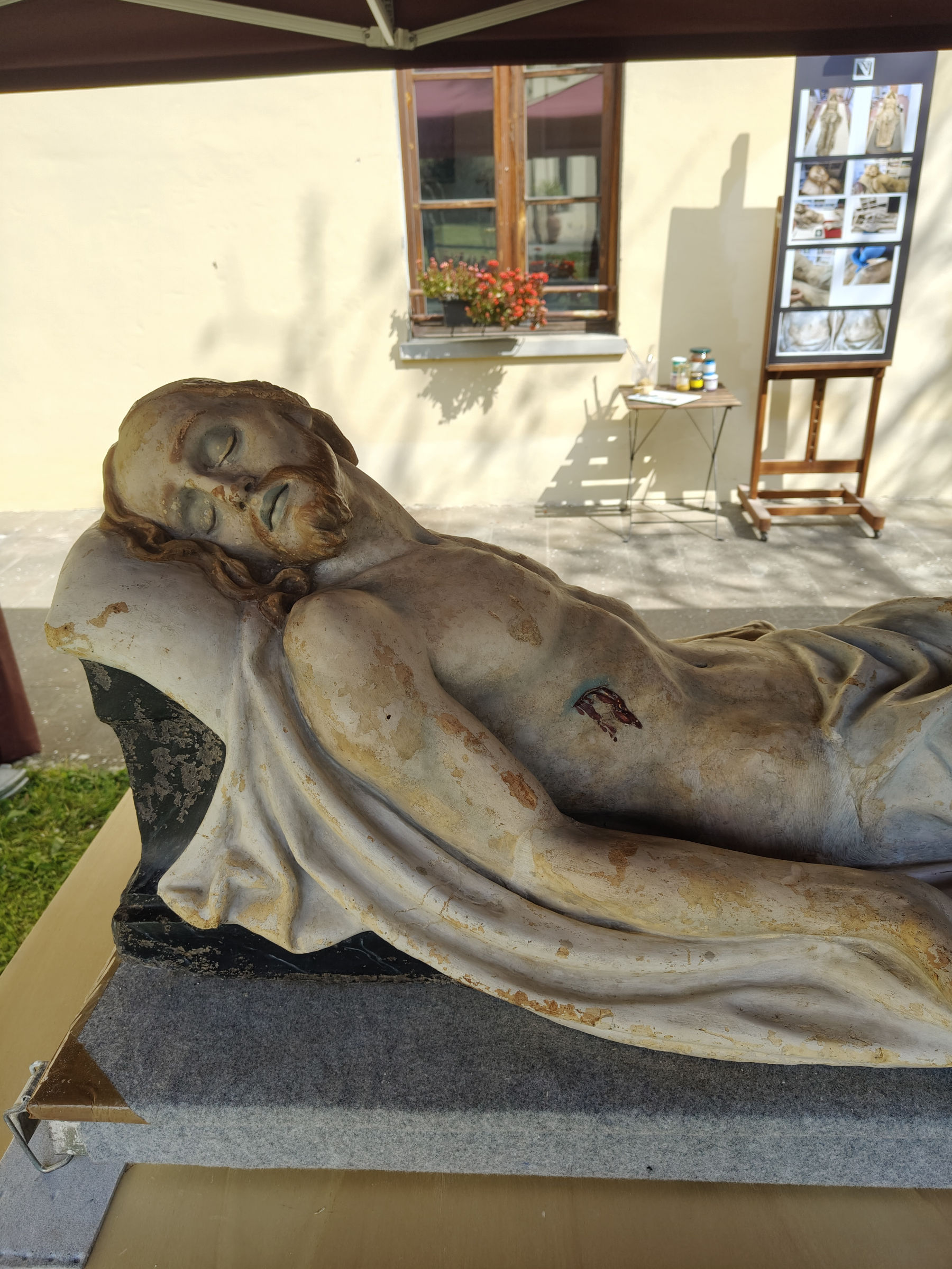 Le Christ mort par Ferrante Zambini restauré