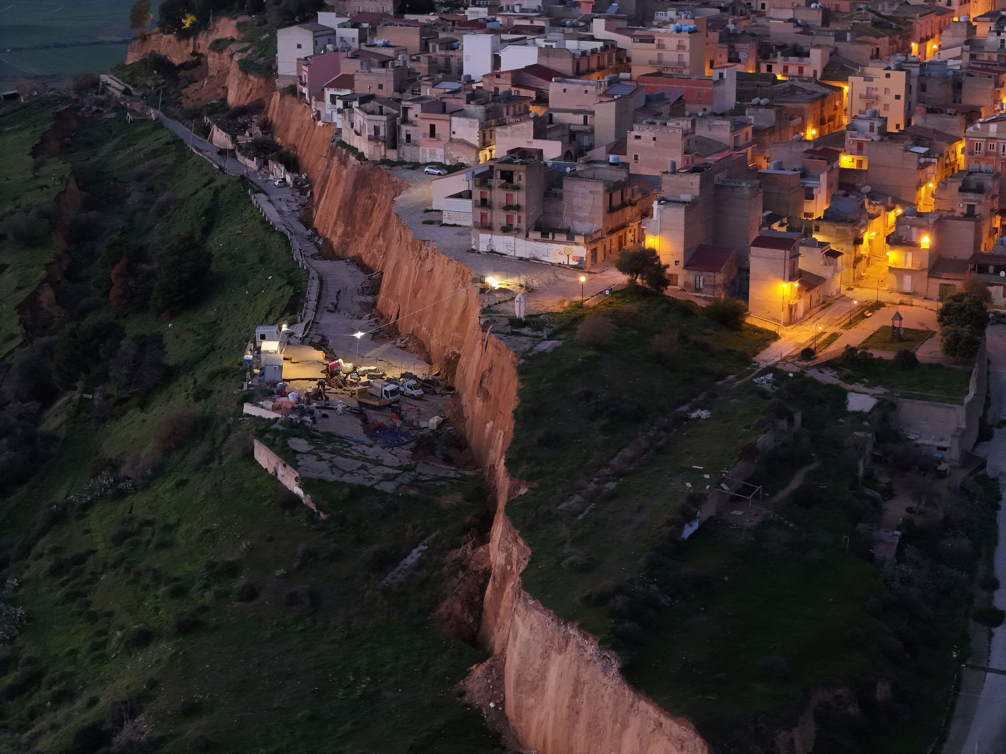 Patrimonio a rischio: il Ministero schiera l'ICRI ma la Sicilia affonda nelle emergenze