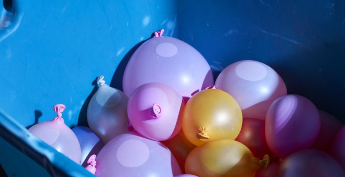 Michael E. Smith trasforma i sotterranei di Palazzo Bentivoglio di Bologna con materiali quotidiani