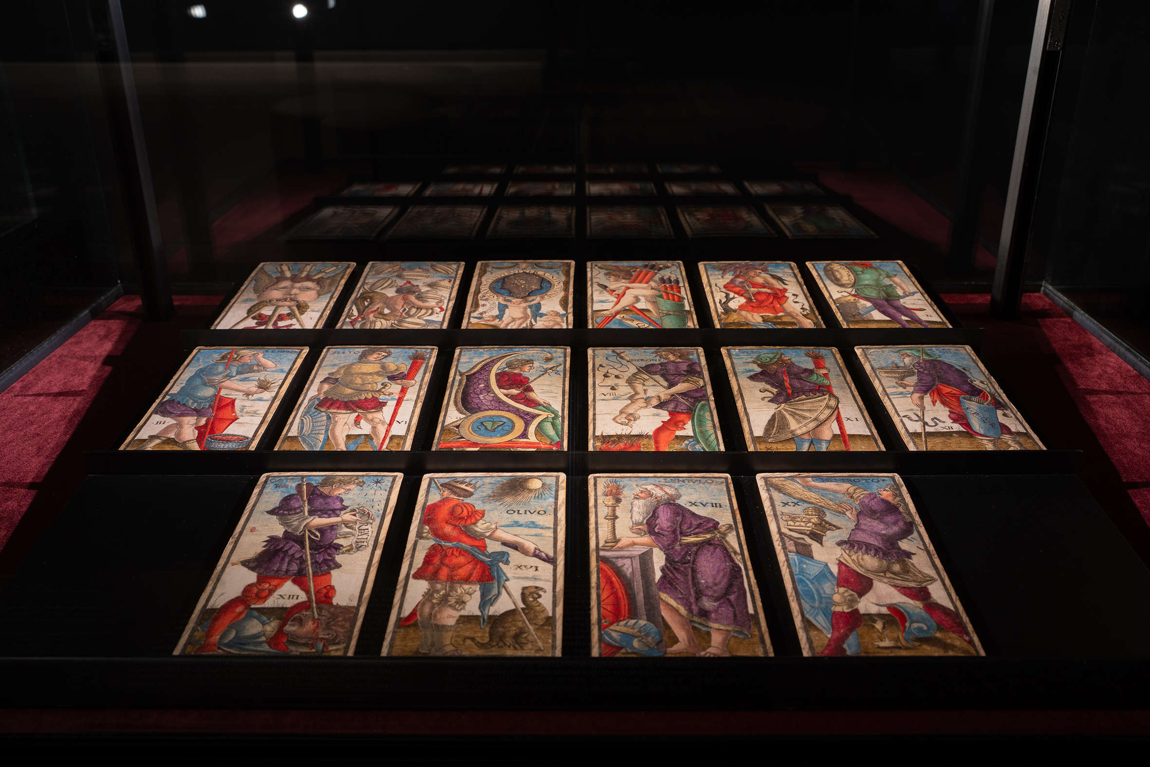 Mostra sui tarocchi a Bergamo, visite con tarologo e aperture fino alle 23