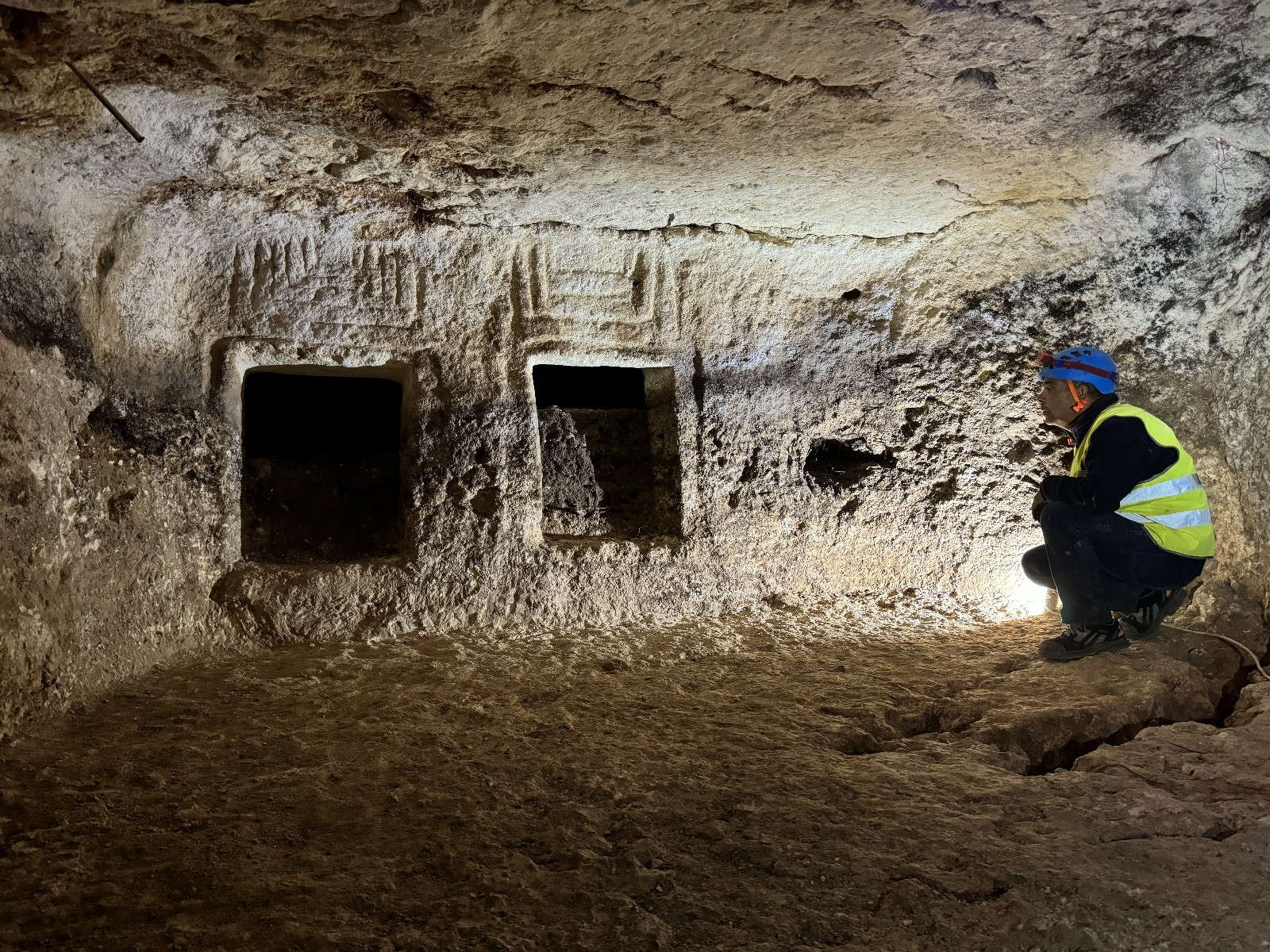 Sassari, si lavora per aprire al pubblico la necropoli ipogeica scoperta due anni fa