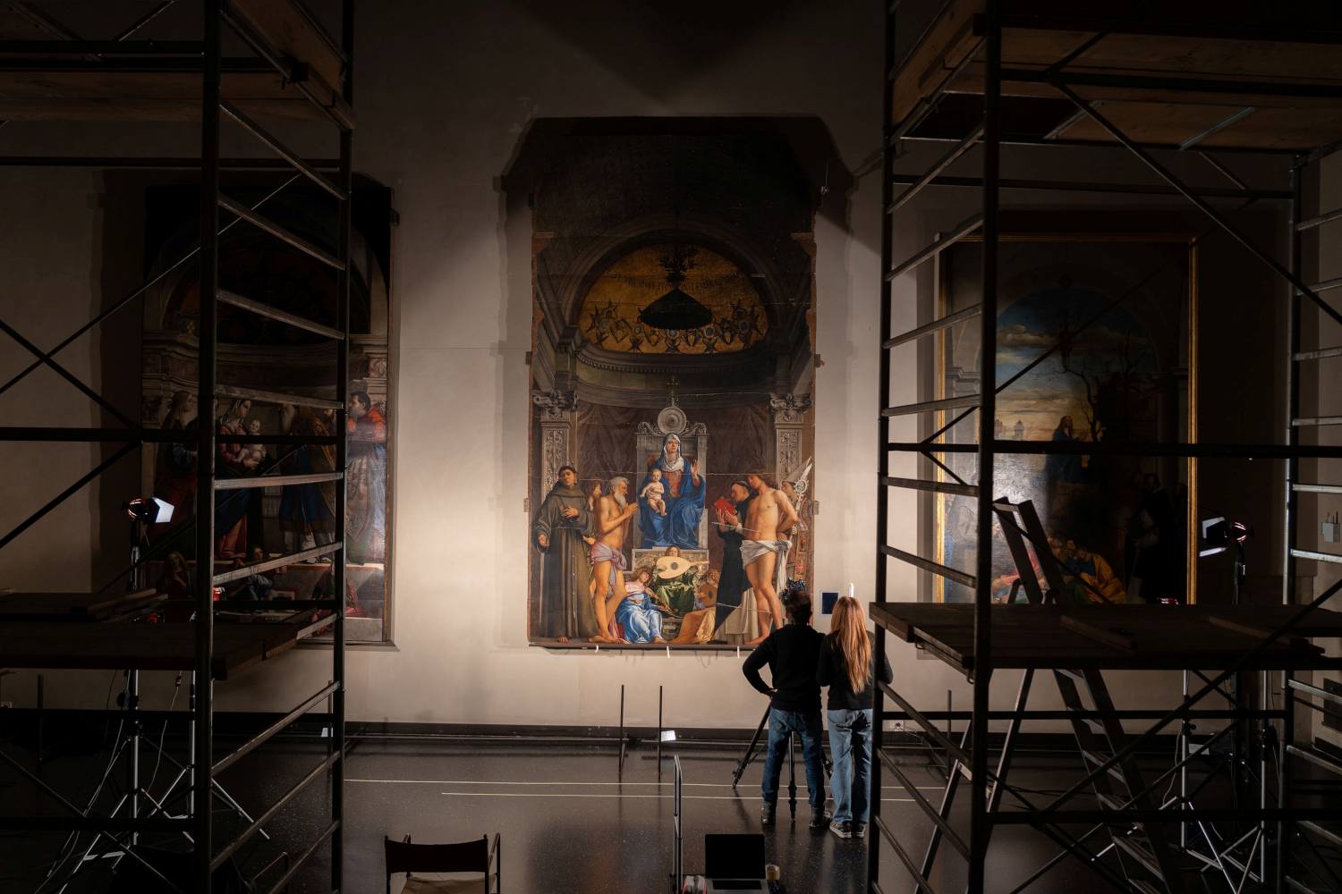 Alle Gallerie dell'Accademia di Venezia il primo restauro integrale della Pala di San Giobbe di Bellini