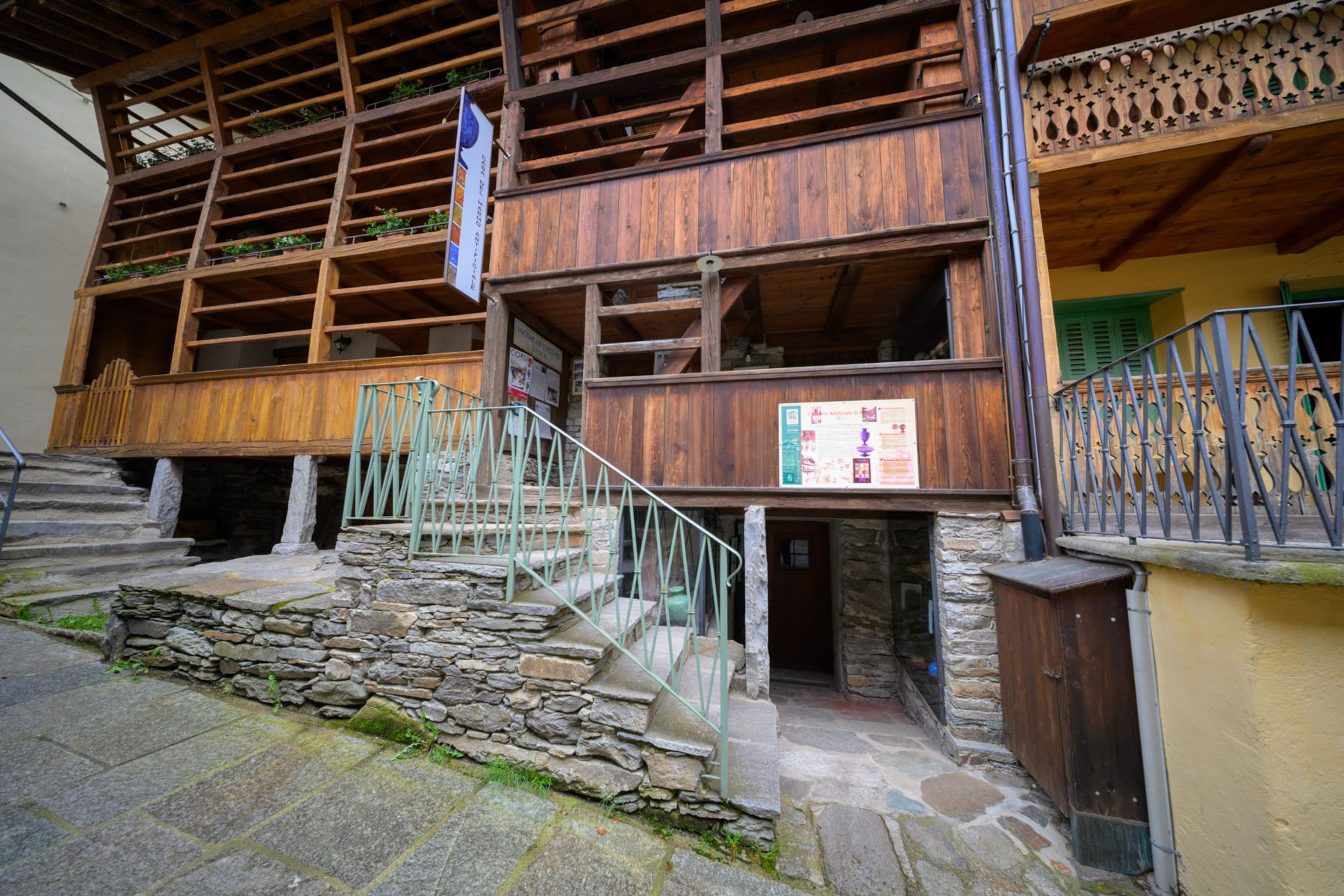 Das Haus aus künstlichem Marmor. Foto: Archivio ATL Terre dell'Alto Piemonte