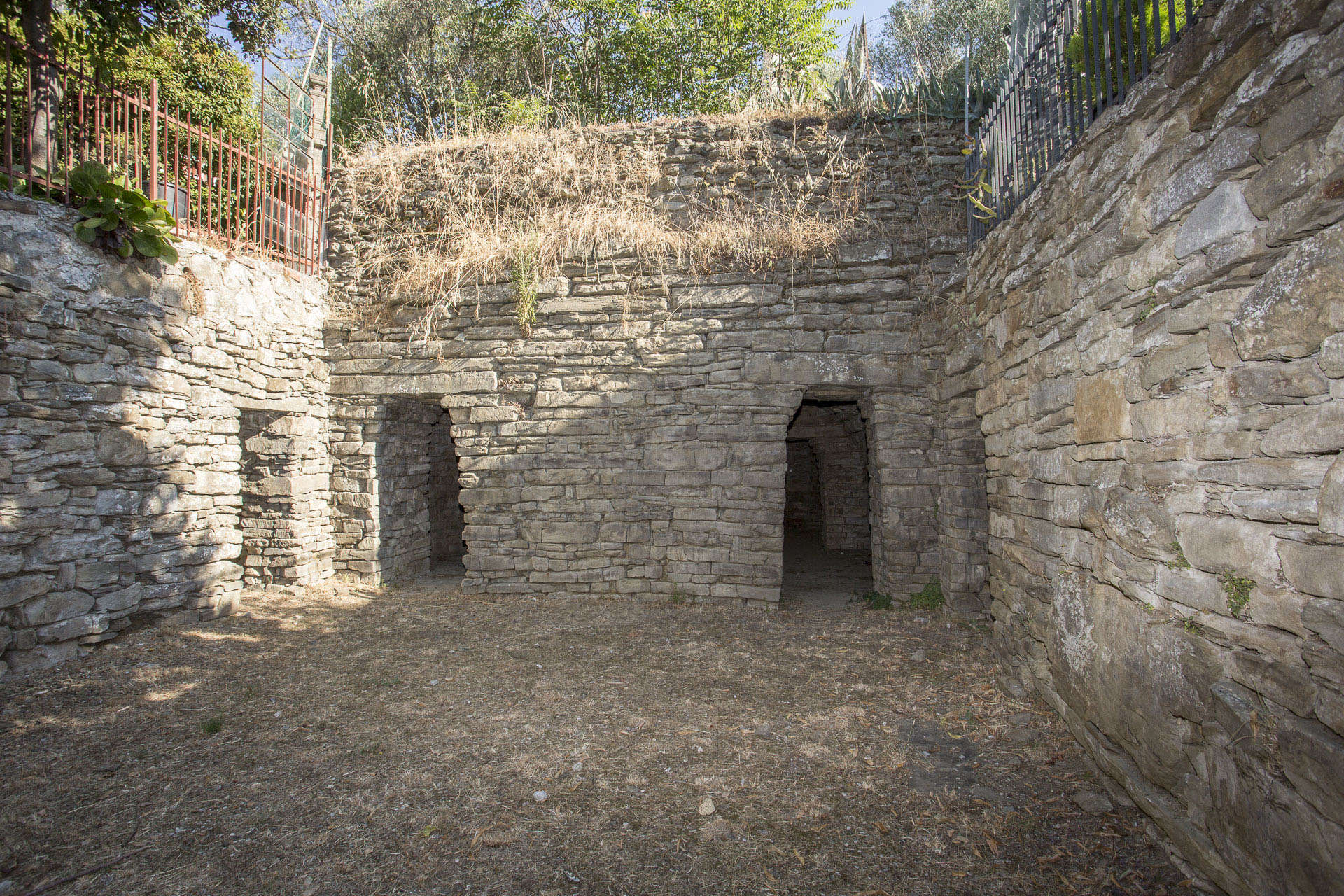 Tumulus de Camucia. Photo : MAEC Cortona