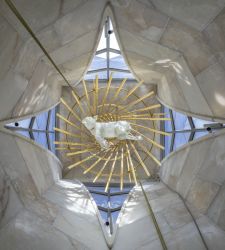 El &laquo;Agnus Dei&raquo; de la Sagrada Familia es obra de Andrea Mastrovito: su obra iluminar&aacute; la Torre de Jesucristo