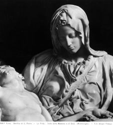 Von Michelangelo bis Rodin durch die Linse der Alinari: &uuml;ber 60 Fotos im Museum des Hauses Ivan Bruschi in Arezzo