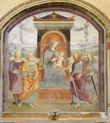 Asciano (Siena), research on the fresco of Sant'Ippolito and links to Raphael's early environment