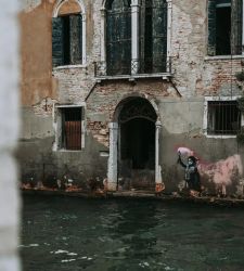 La restauraci&oacute;n del Ni&ntilde;o emigrante de Banksy ha concluido. Ahora est&aacute; escondido, pero pronto podr&iacute;a volver a su lugar de origen.