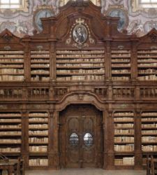 Wiederer&ouml;ffnung der Girolamini nach 14 Jahren: Neapel entdeckt nach dem Skandal von 2011 seine &auml;lteste Bibliothek wieder