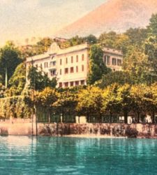Como, Villa Carlotta exhibits historical postcards from its archives