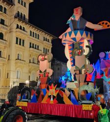 At the Viareggio Carnival 2026, a float paying homage to Futurism and Depero