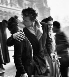 Robert Doisneau in Modena: 135 Photographs Capturing a Glimpse of Daily Life