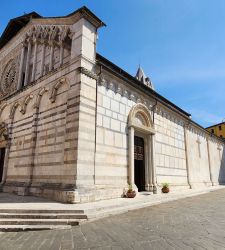Too many thefts in Carrara Cathedral: parish priest closes monument