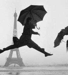 Elliott Erwitt in Bologna: A Glimpse into the Most Intimate Side of the Photographer Who Chronicled the 20th Century