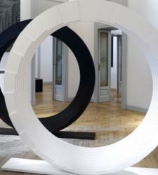 In Varese, the history of ceramic design and the MIDeC award on display at the Marcello Morandini Foundation