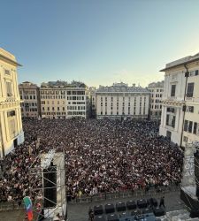 Genoa, DJ set in Matteotti Square: more than 20 thousand people in attendance for Charlotte de Witte