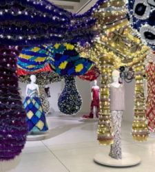 In Rome, Joana Vasconcelos rereads the legacy of Valentino Garavani