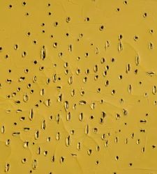 Lucio Fontana&rsquo;s *Venezia d&rsquo;oro* is set to go up for auction for the first time: Christie&rsquo;s is projecting a price of up to 7.5 million