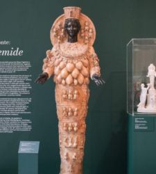 Artemis Ephesia meets Tagliolini's biscuit at the MANN in Naples