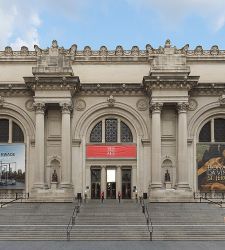 The Metropolitan Museum is returning more than 45 artifacts that were illegally removed to Italy