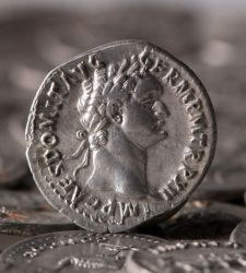Over 900 Roman denarii discovered near Wesseling: it is the largest Hadrian treasure in Germany