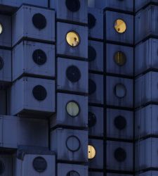 Come si espone un'architettura che non esiste pi&ugrave;? La Nakagin Capsule Tower al MoMA