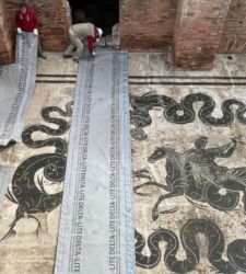 Ostia Antica legt die Mosaike nach dem Winter frei: Die Entfernung der Schutzh&uuml;llen hat begonnen