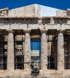 Acropole d'Ath&egrave;nes : le fronton ouest du Parth&eacute;non redevient visible apr&egrave;s 220 ans