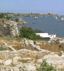 The Hermitage Suspends Archaeological Expeditions in Russian-Occupied Crimea