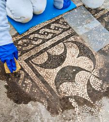 Rome, large imperial Roman villa discovered after report of illegal excavation